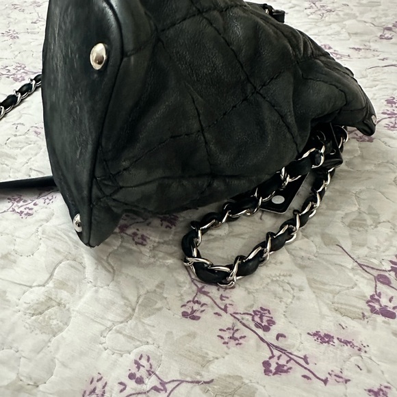 Authentic Chanel 2way tote - Picture 6 of 8